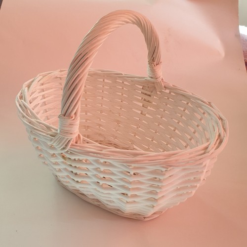 White oval woven wicker - white,