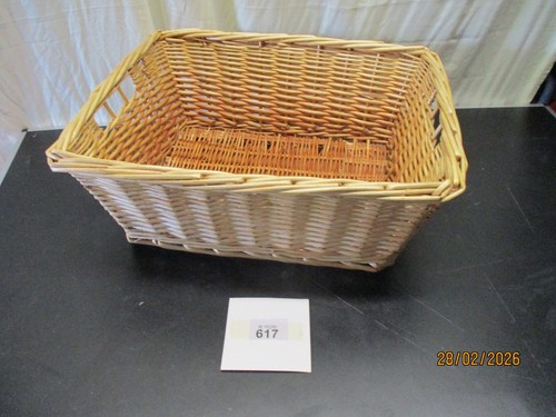 Wicker basket