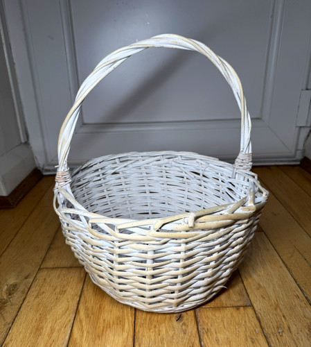 Excellent condition white - condition:,